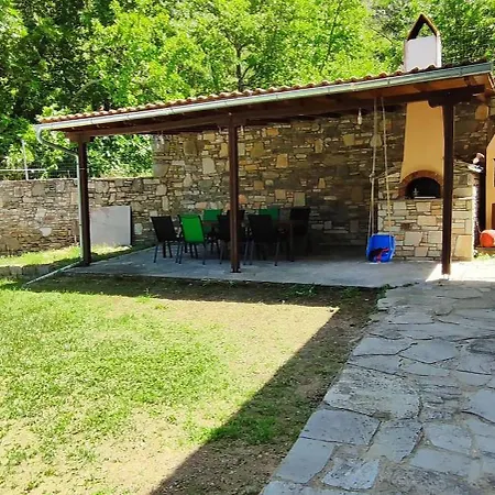 Doctors' House Mikros Prinos