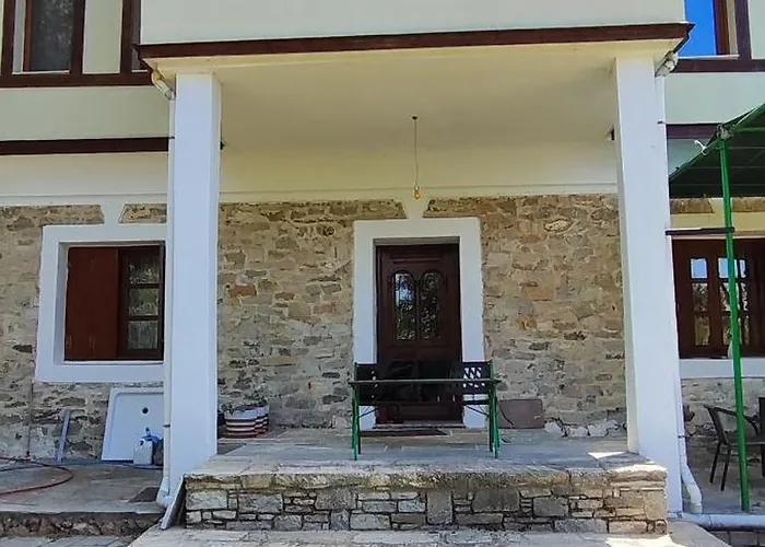 Doctors' House Semesterbostad Mikros Prinos